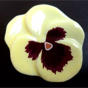 VINTAGE SIGNED AVON FLOWER 1 5/8" BROOCH